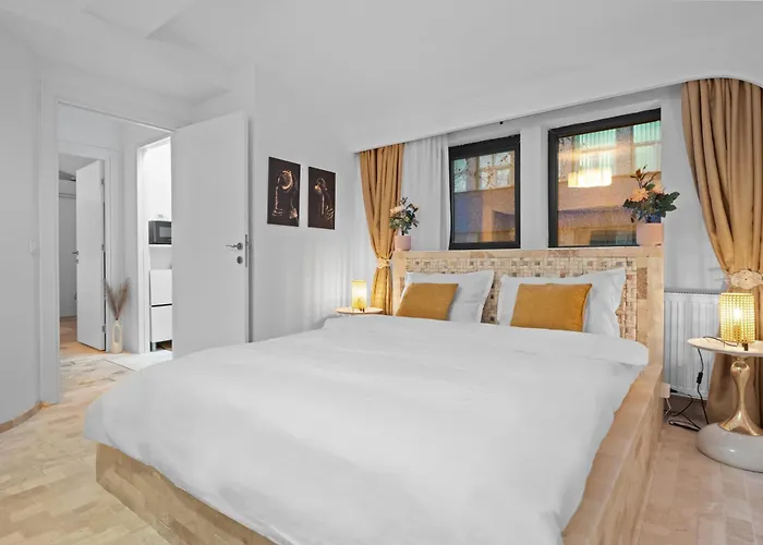 Santorini White Experience