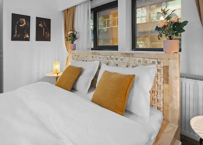 Santorini White Experience * Bukarest